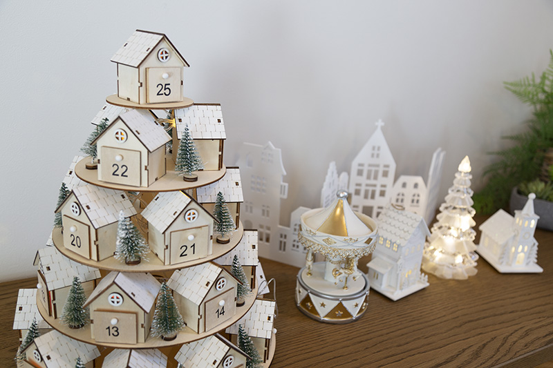 �A�h�x���g�J�����_�[�i�g�b�v�I�u�U�q���j