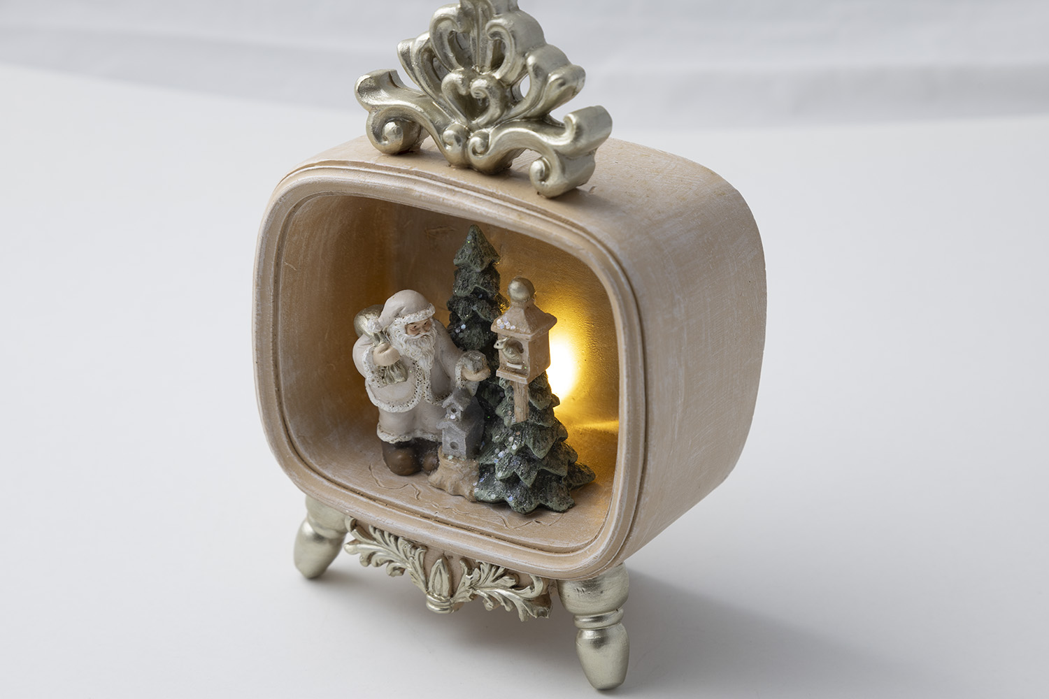 �J���[�I�u�i�`�������t�B�M���A�i�e���r�W�����j