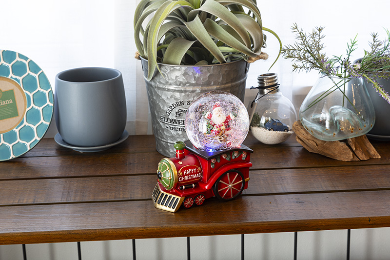 LED�E�H�[�^�[�{�[���i�g���C���j