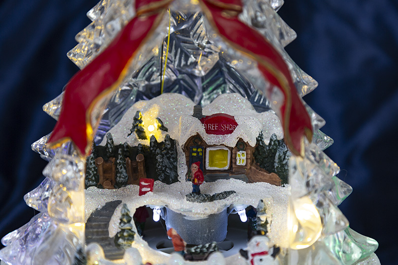 �~���[�W�J���u���C�g�c���[�^�E��