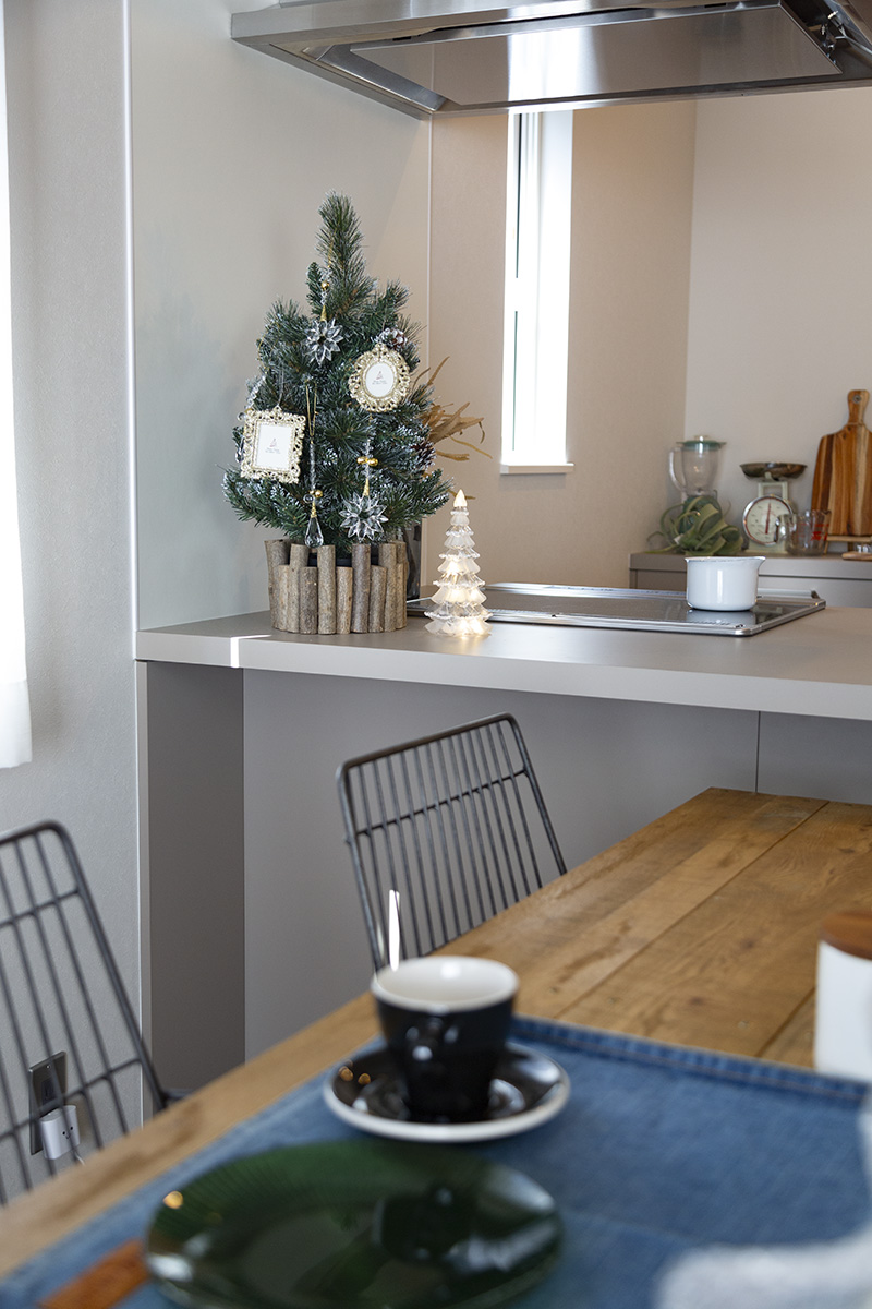 �~�j�E�b�h�t�F���X�i�i�b�c�u���E���j