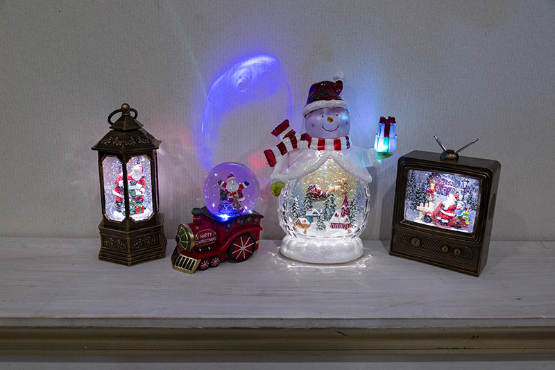 �X�m�[�C���O�~���[�W�J���X�^���h�i�X�m�[�}���j