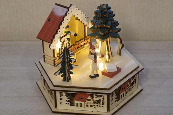 �E�b�h���C�g�X�^���h�i�m���f�B�b�N�c���[�n�E�X�j