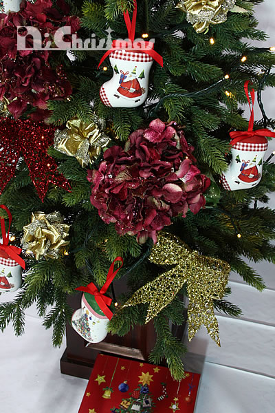 ����t����