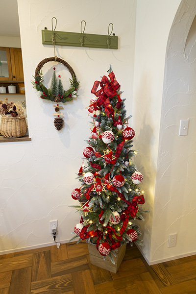 �������