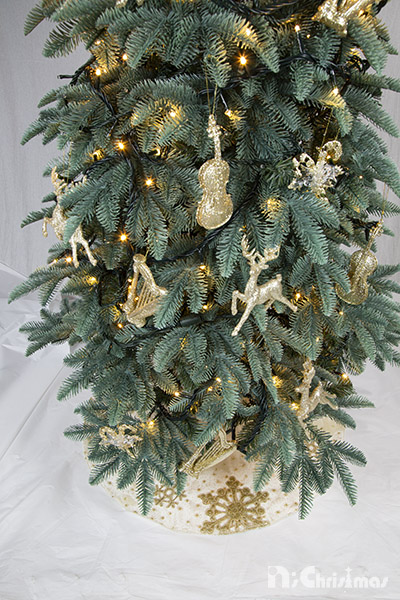 �������