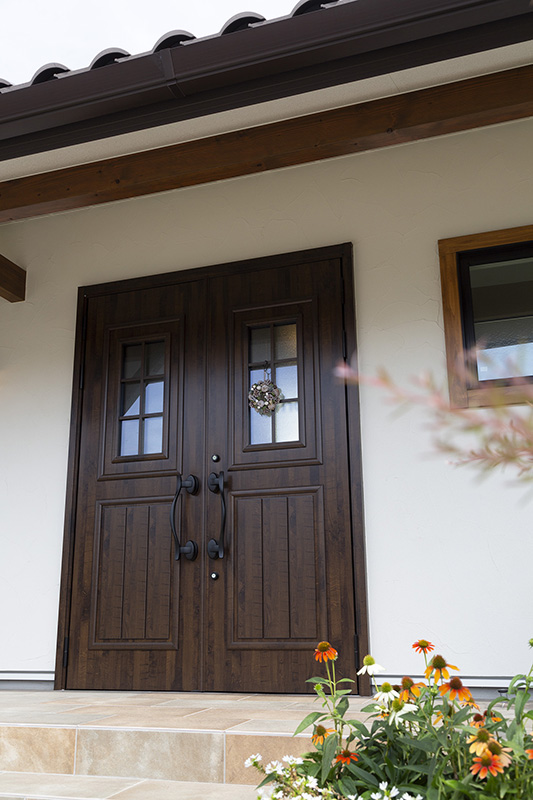 �������