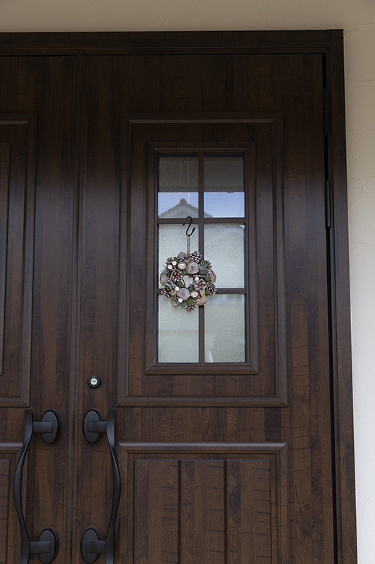 �������