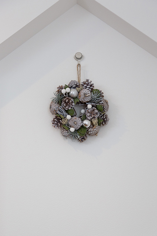 �������