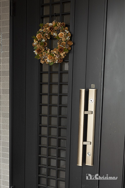 �������