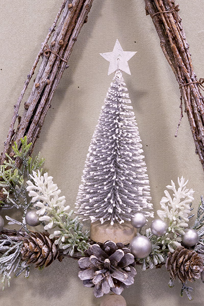 �c���[���t�����O�p�ȃ��[�X�i�i�`�������j